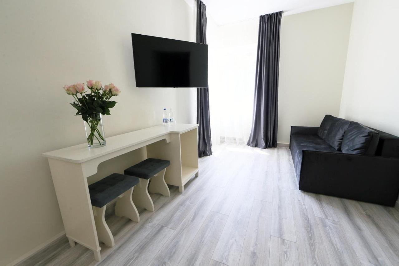 Hotel Golden Lemon Готель Золотий Лимон Lwów Zewnętrze zdjęcie